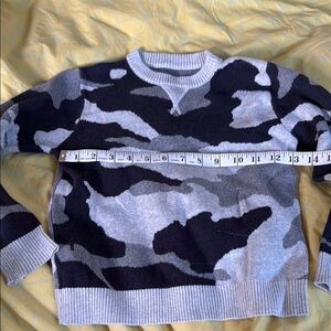 Men's Camouflage Sweater - Gray and Black
